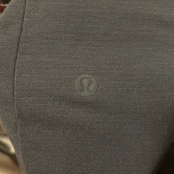 Men’s LuluLemon Warped Sense No Bottom Slate grey Polo (L) - Picture 4 of 4